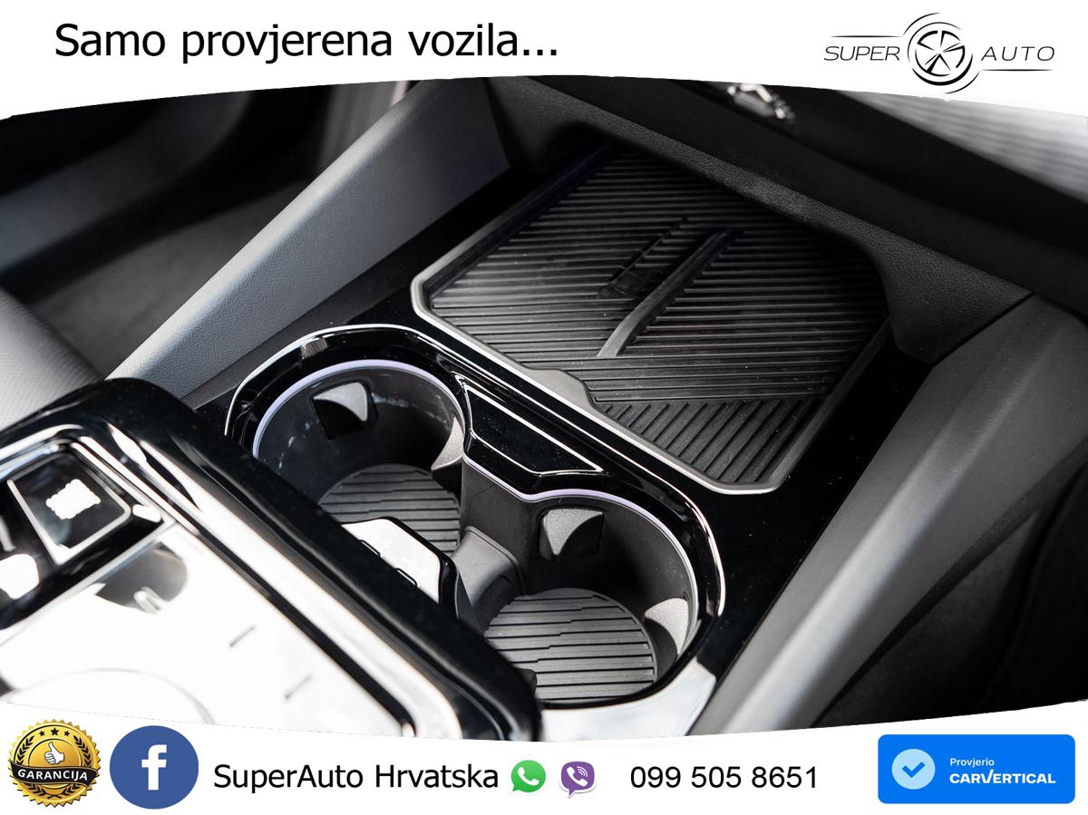 BMW 520i Touring (208 KS) Steptronic ACC+HEAD+4xGR SJED+360+PANO